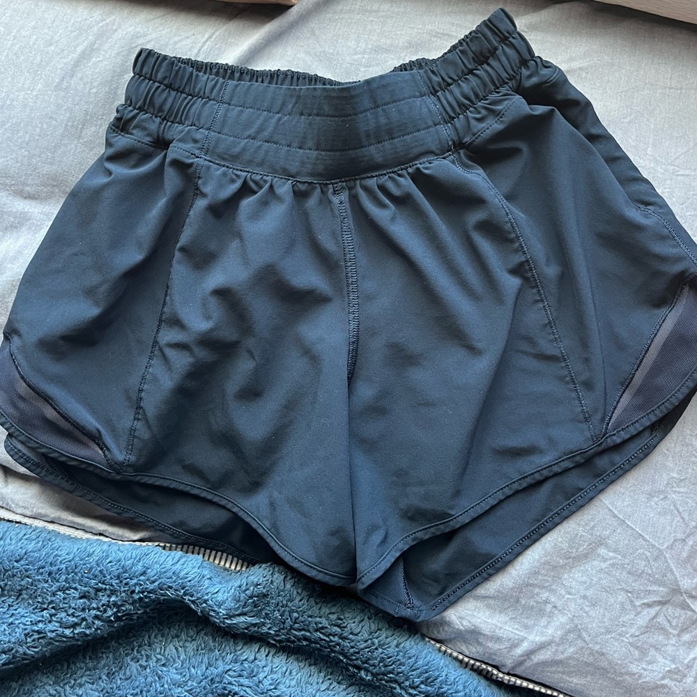 Lululemons shorts!